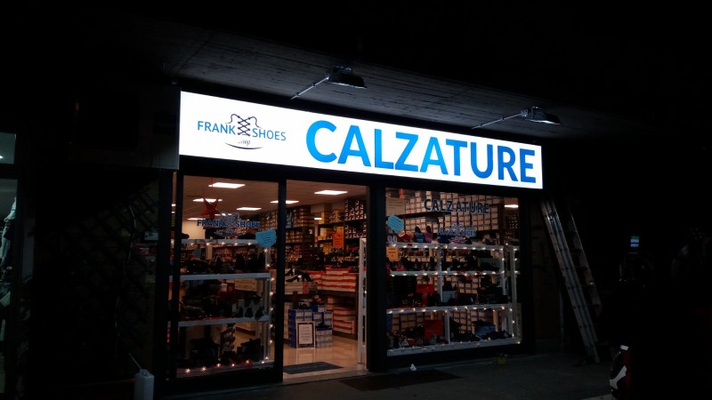 Calzature - Gallery Insegne Luminose