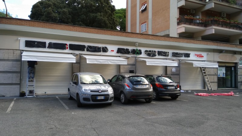Analisi cliniche - Gallery tende da sole